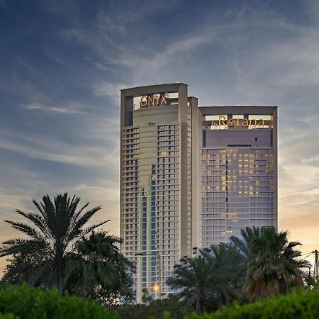 Onyx Rotana Hotel Manama Exterior foto The hotel in 2016