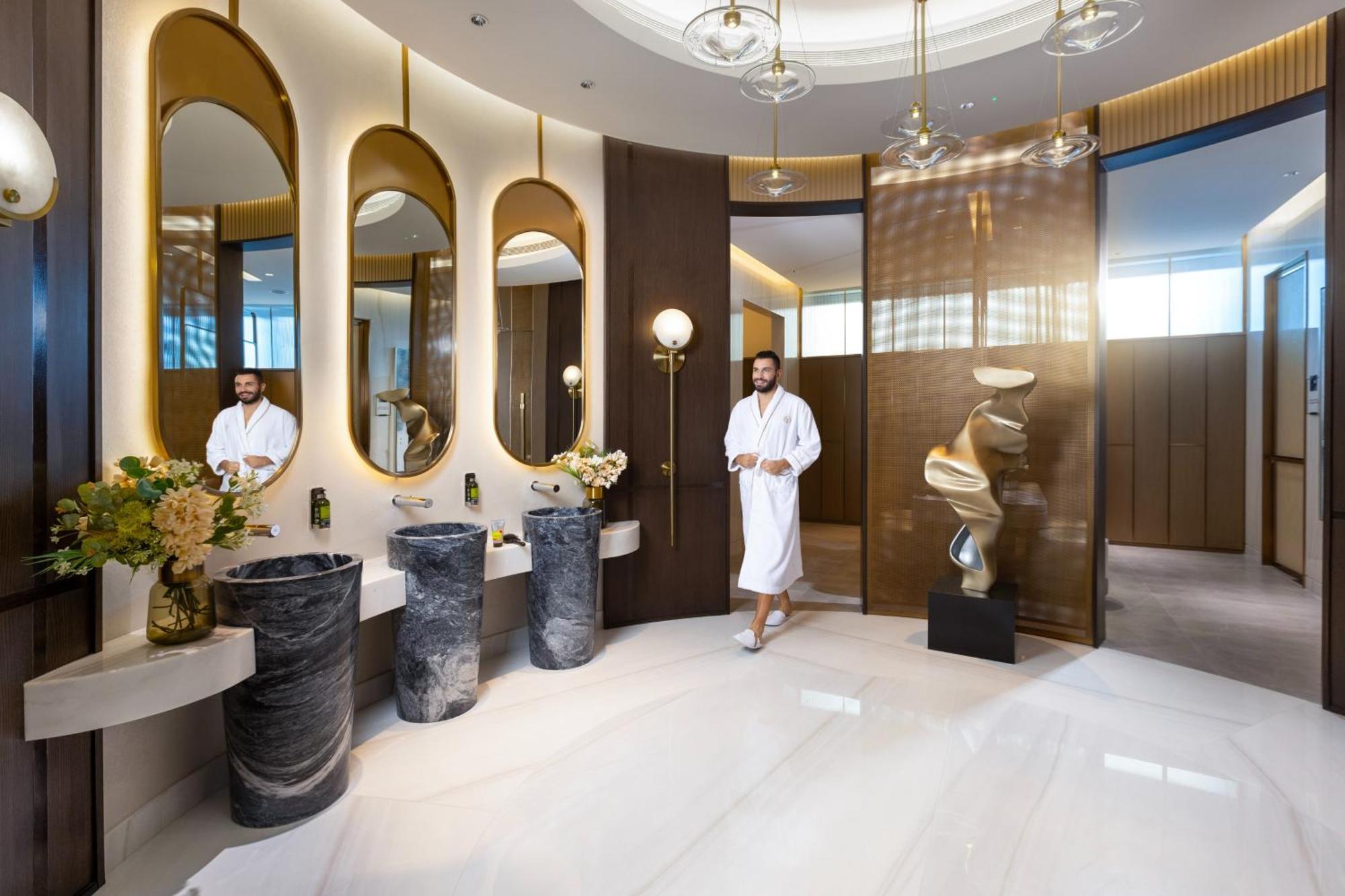 Onyx Rotana Hotel Manama Exterior foto The spa at The Dorchester