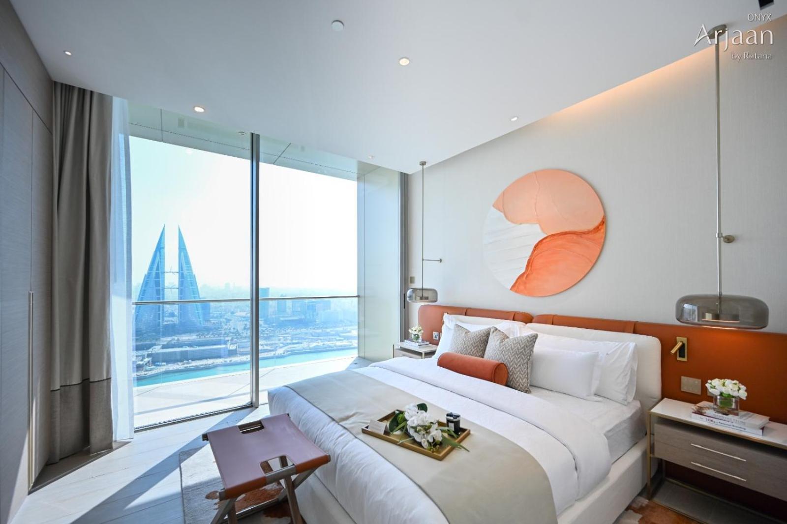 Onyx Rotana Hotel Manama Exterior foto A bedroom at the Address Downtown Hotel
